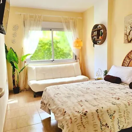 Homely In Modern Building With Pool *