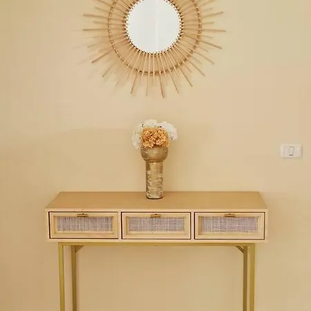 아파트 Homely In Modern Building With Pool