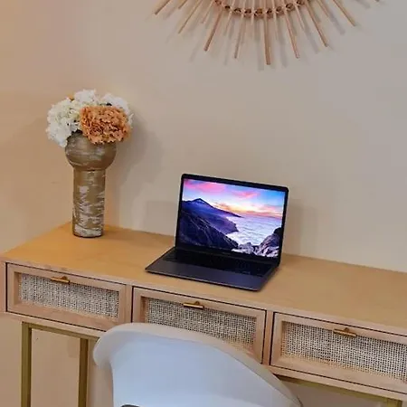 Homely In Modern Building With Pool 아파트 산미겔데아보나