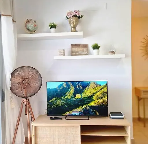 Homely In Modern Building With Pool *