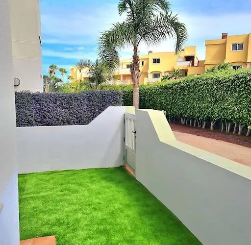 Appartamento Homely In Modern Building With Pool