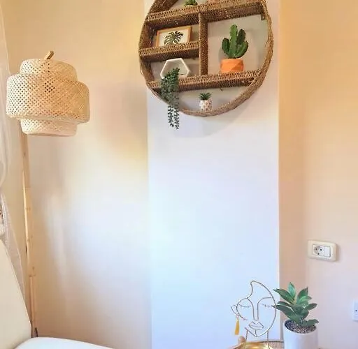 Homely In Modern Building With Pool アパート